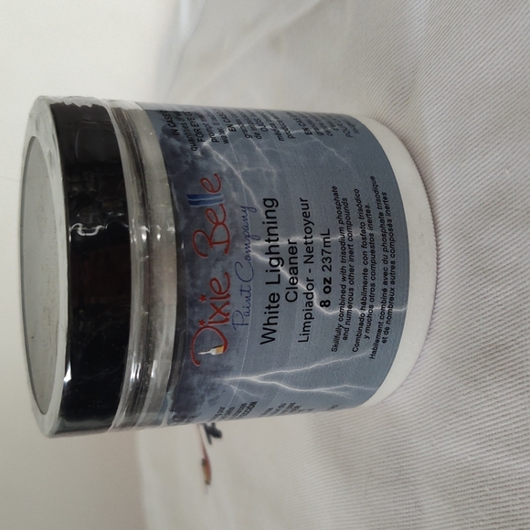 Dixie Belle Paint Co Art Dixie Belle White Lightening Cleaner